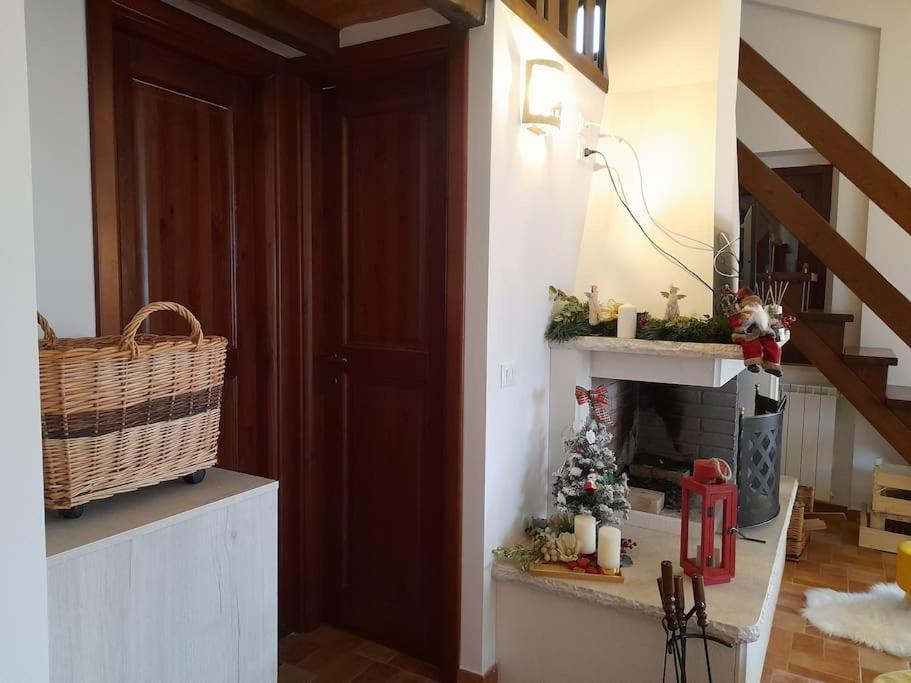 Il Nido Apartment Кастел ди Сангро Екстериор снимка