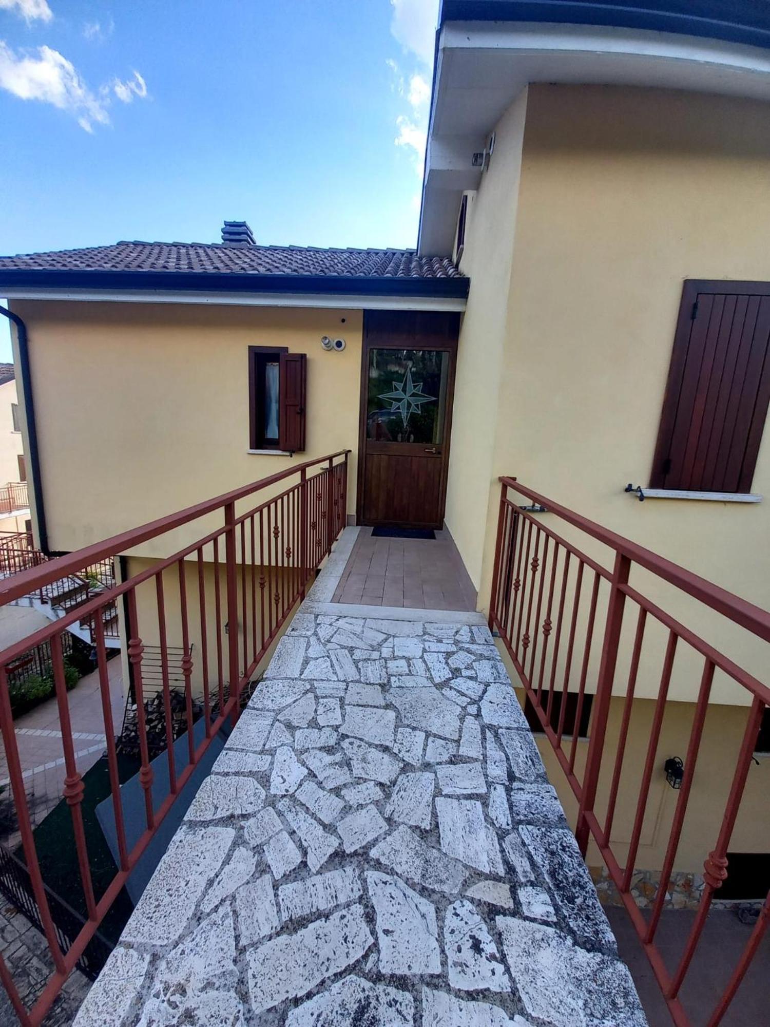 Il Nido Apartment Кастел ди Сангро Екстериор снимка